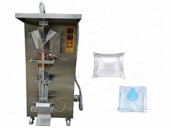 Automatic liquid pouch packaging machine