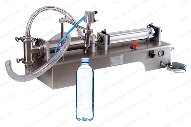 Liquid filling machine