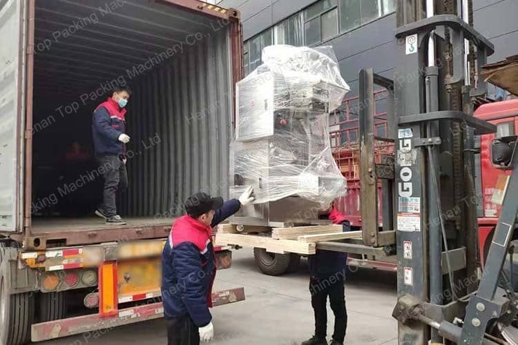 Ertical granule packing machine loading