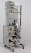 Double-head packing machine