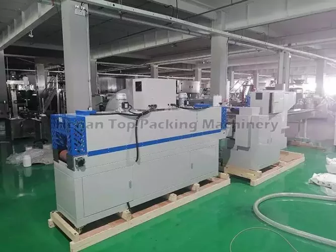 Packing machine ready to pack