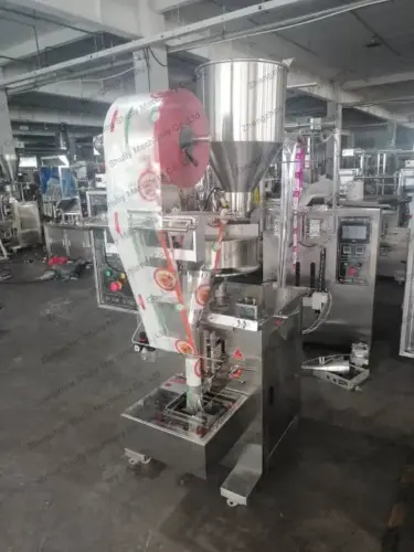 New automatic granule packaging machine